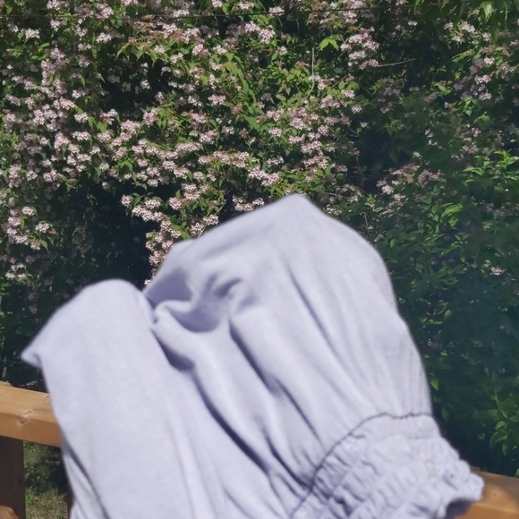 Soft and Sexy V neck Bell Sleeve - Picture 4 of 4